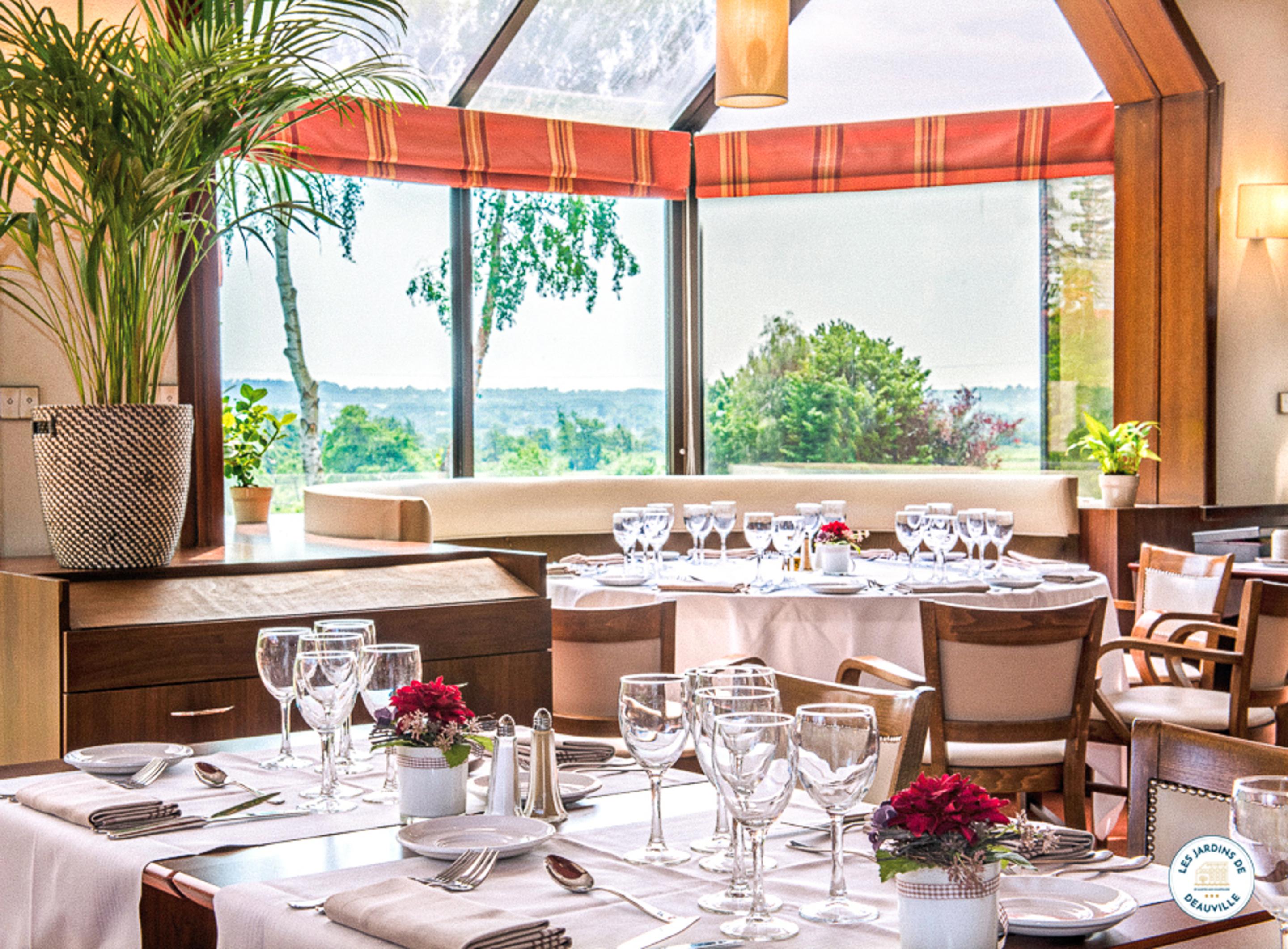 Hotel Les Jardins De Deauville Saint-Martin-aux-Chartrains Exteriér fotografie